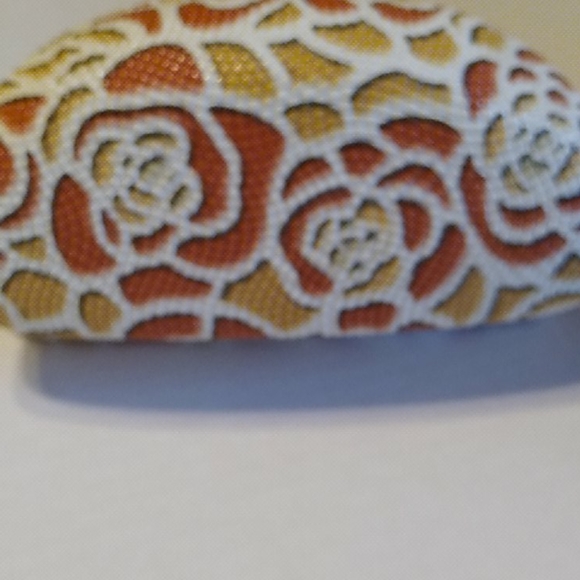 Nwt Sunglasses & Case - Picture 4 of 10